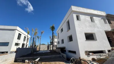 Semi-detached house on Calle 4P, Calle Fandango photo 3