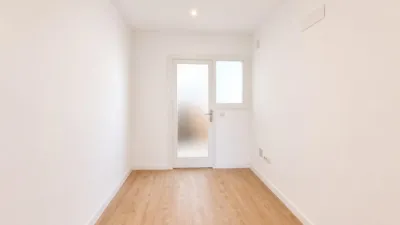 Apartment on Carrer de Dragonera photo 11