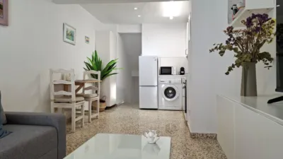 Duplex on Javier Lasso de la Vega Street photo 4