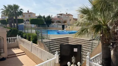 Terraced house in Carrer del Moncayo, 27 photo 10