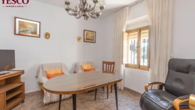 Terraced house on Calle Casillas photo 2