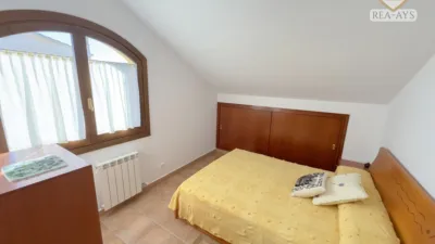 Chalet on Carrer del Llobregat photo 26