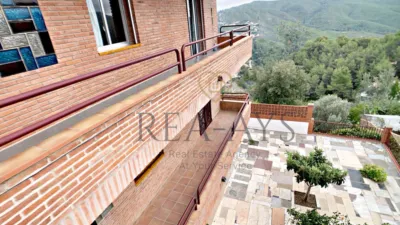 Chalet en Carrer de Vallirana photo 34
