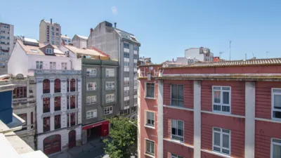 Top-floor apartment on Calle José Luis Cereijo photo 31