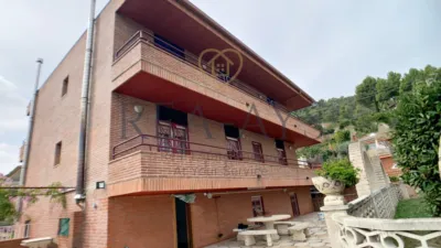 Chalet en Carrer de Vallirana photo 10