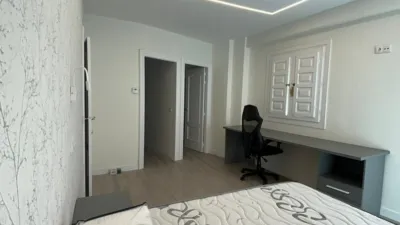 Habitación en alquiler en Calle de Juan Bravo, Plaza Mayor-San Agustín (Segovia Capital) de 1.200 €<span>/mes</span>