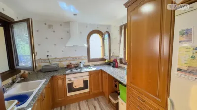 Chalet on Carrer del Llobregat photo 12