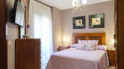 Flat on Calle Sorolla photo 25