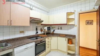 Apartment on Avenida de la Reina Victoria photo 3