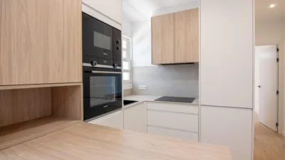 Top-floor apartment on Calle José Luis Cereijo photo 19
