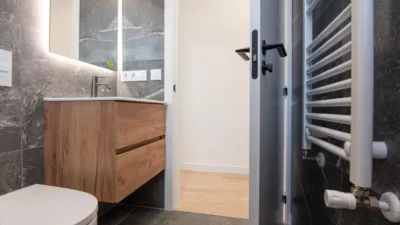 Top-floor apartment on Calle José Luis Cereijo photo 41