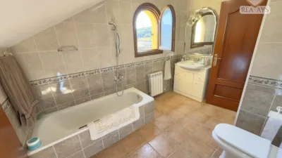 Chalet on Carrer del Llobregat photo 29
