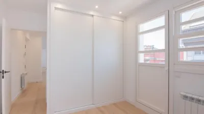 Top-floor apartment on Calle José Luis Cereijo photo 9