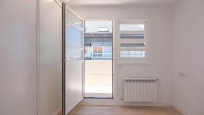 Top-floor apartment on Calle José Luis Cereijo photo 43