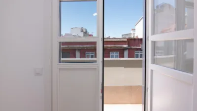 Top-floor apartment on Calle José Luis Cereijo photo 30