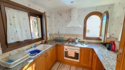 Chalet on Carrer del Llobregat photo 8