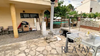 Chalet on Avinguda dels Països Catalans photo 50