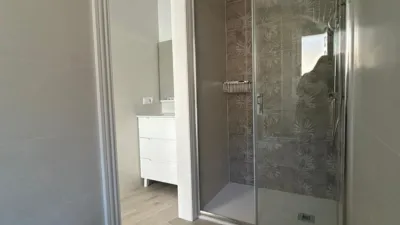Habitación en alquiler en Calle de Juan Bravo, Plaza Mayor-San Agustín (Segovia Capital) de 1.200 €<span>/mes</span>