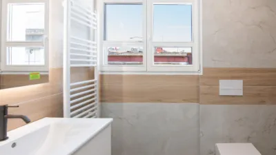 Top-floor apartment on Calle José Luis Cereijo photo 24