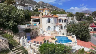 Chalet on Maryvilla Street photo 9