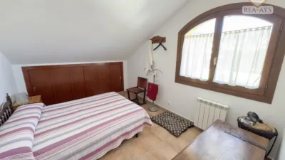 Chalet on Carrer del Llobregat photo 45