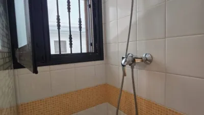 Flat on Carrer del Pintor Sorolla photo 34