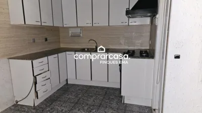 Flat on Carrer del Tres d'Abril photo 15