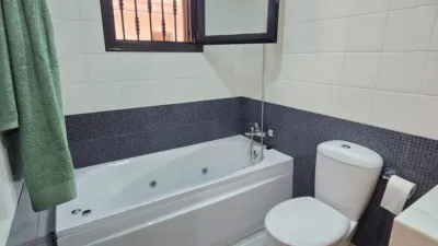 Flat on Carrer del Pintor Sorolla photo 42