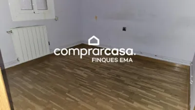 Flat on Carrer del Tres d'Abril photo 8