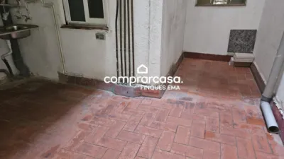 Flat on Carrer del Tres d'Abril photo 11