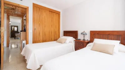 Apartment on Carrer de Jaume Vidal i Alcover photo 18