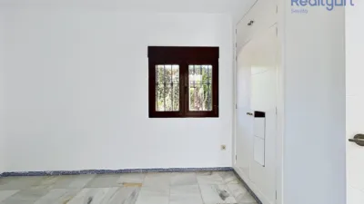 Chalet in El Capricho photo 37