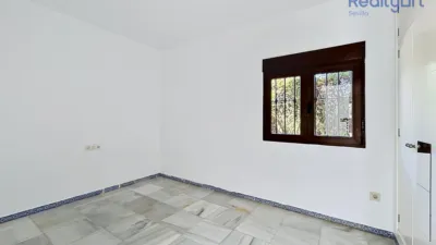 Chalet in El Capricho photo 38