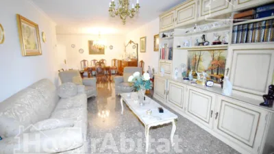Apartment on Avinguda de Peris y Valero photo 2