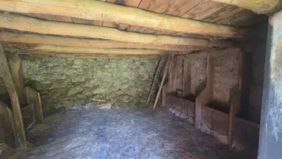 Finca rústica en venta en Calle Cuevas, El Pino (Moreda). Municipio de Aller de 19.500 €
