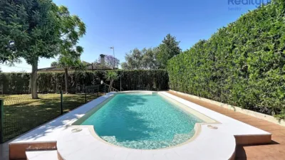 Chalet in El Capricho photo 12