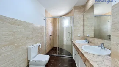 Chalet in El Capricho photo 23