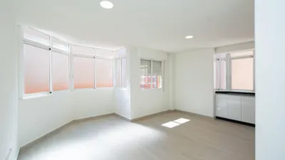 Apartment at Calle del Pintor Portela, 36 photo 14