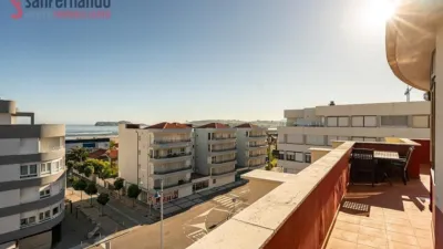 Top-floor apartment on Calle de Valladolid photo 2