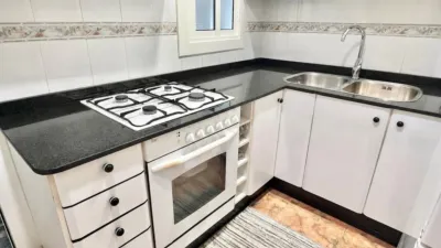 Flat on Carrer de Samuntada photo 27