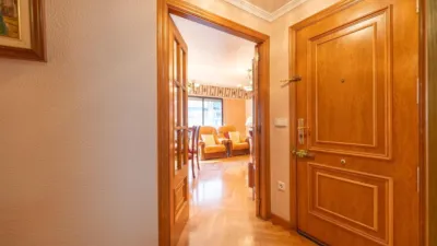 Apartment on Calle de San Vicente photo 4