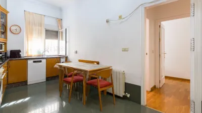 Apartment on Zarandona Street photo 10