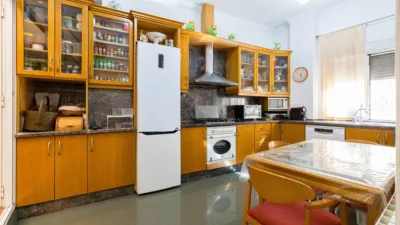 Apartment on Zarandona Street photo 9