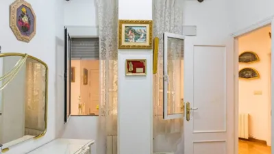 Apartment on Zarandona Street photo 16