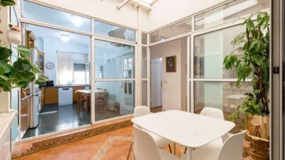 Apartment on Zarandona Street photo 5