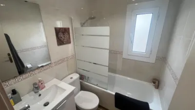 Penthouse on Carrer de les Roses photo 27