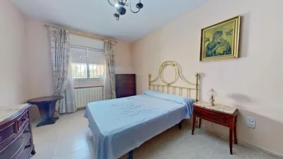 Apartment on Enrique Velasco Street photo 5
