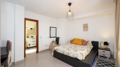 Semi-detached house on Calle San Vicente photo 2