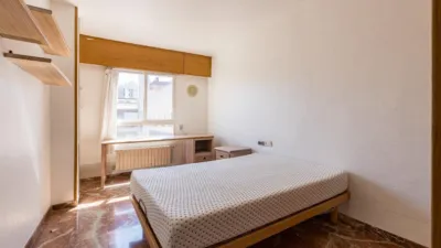 Penthouse on Calle Torre Álvarez photo 21