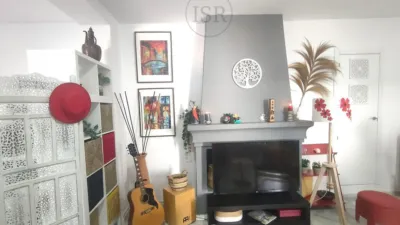Apartment on Calle de los Embajadores photo 2